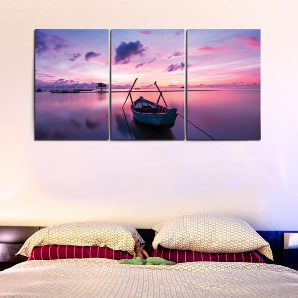 รูปภาพติดผนังห้องนอน โทนสีม่วง วิวทะเล